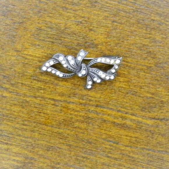 Small Sweater Pin Sterling Marcasite and Rhinestone Crystals - Picture 4 of 7